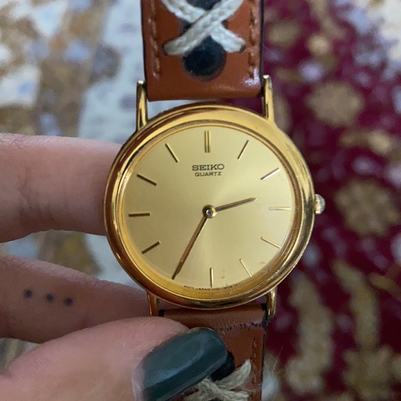❣️sold❣️Seiko gold watch with leather straps - Picture 3 of 4